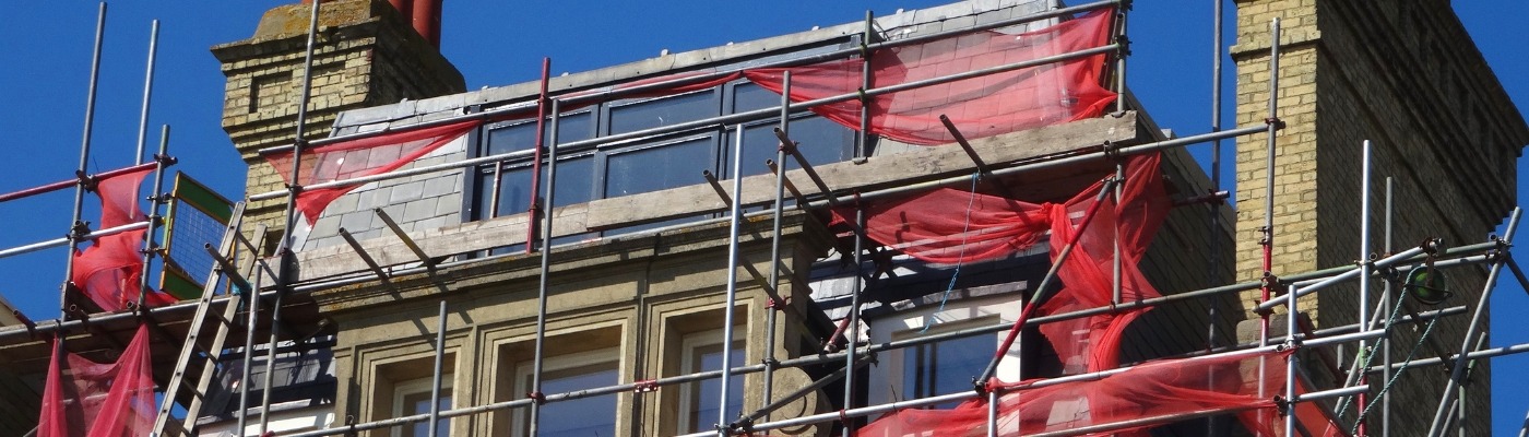 How Scaffolding Helps Builders Access Chimneys Safely